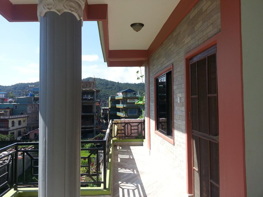 Namaste Apartments Pokhara Oda fotoğraf